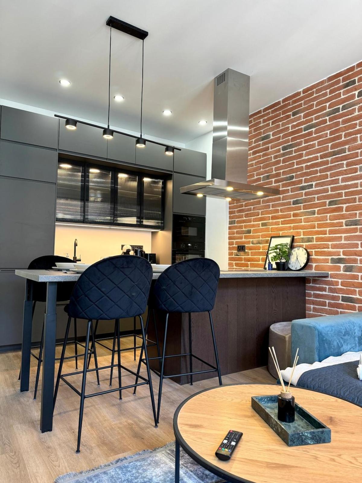 Appartamento 10 Minutes Charles Bridge Modern Apartment, Praga